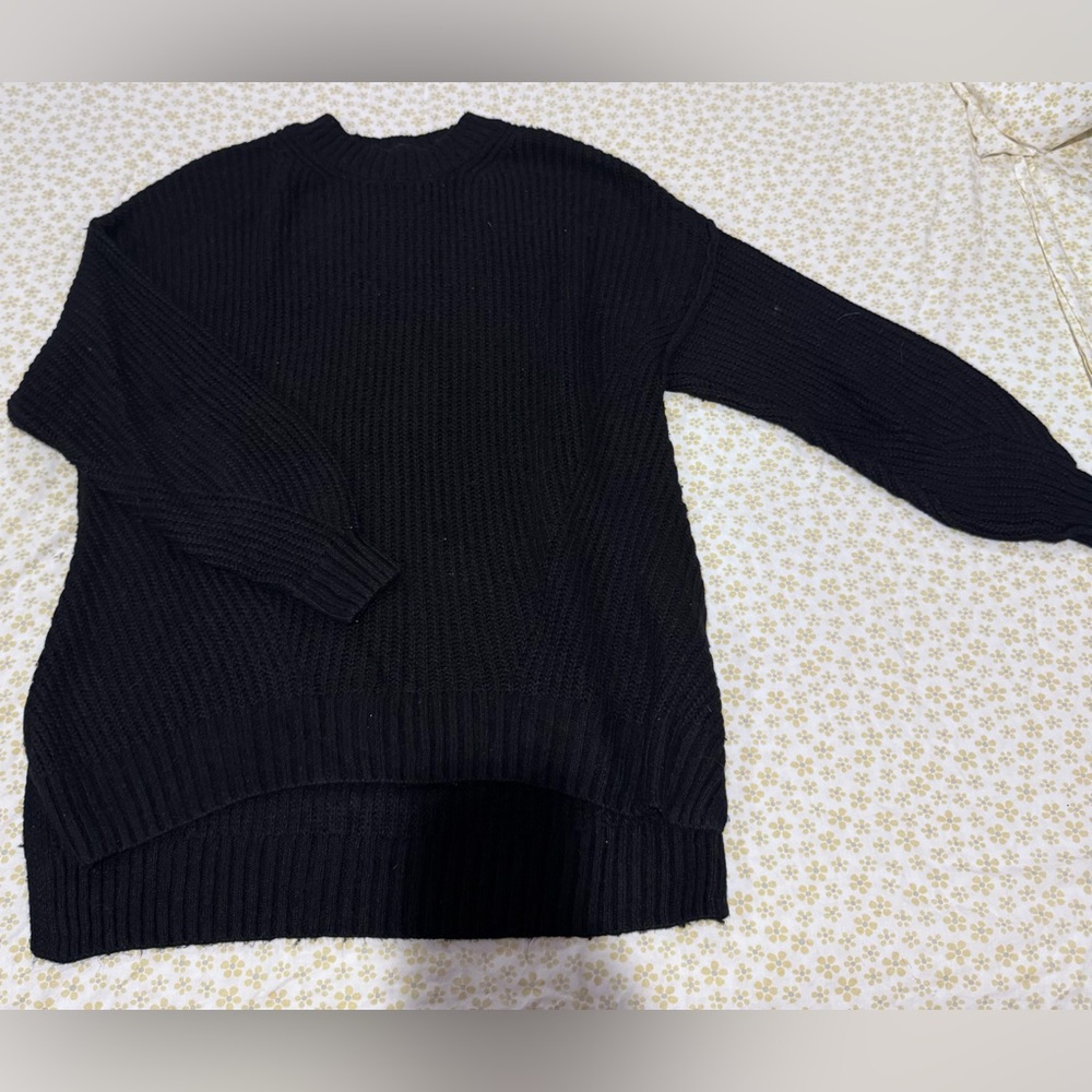 American Eagle Outfitters Black Crew Neck Sweater